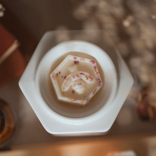 English Pear & Freesia