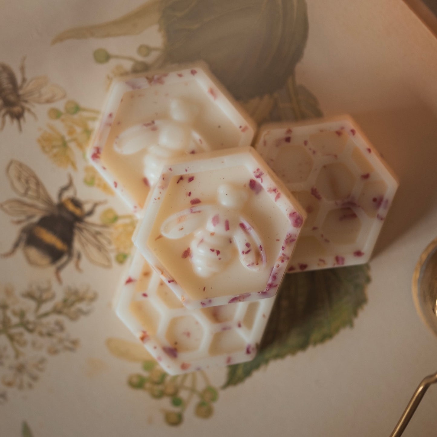 English Pear & Freesia