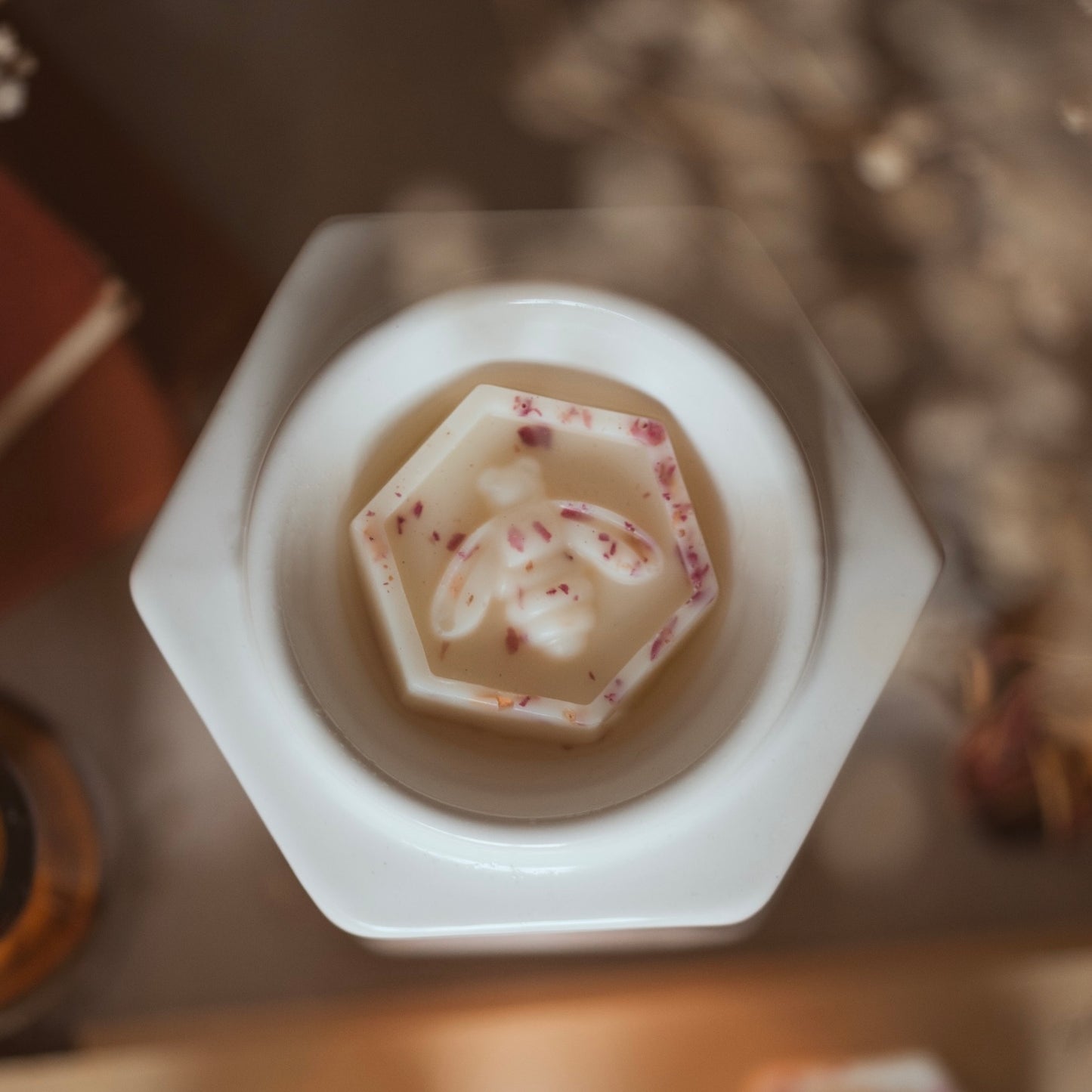 English Pear & Freesia