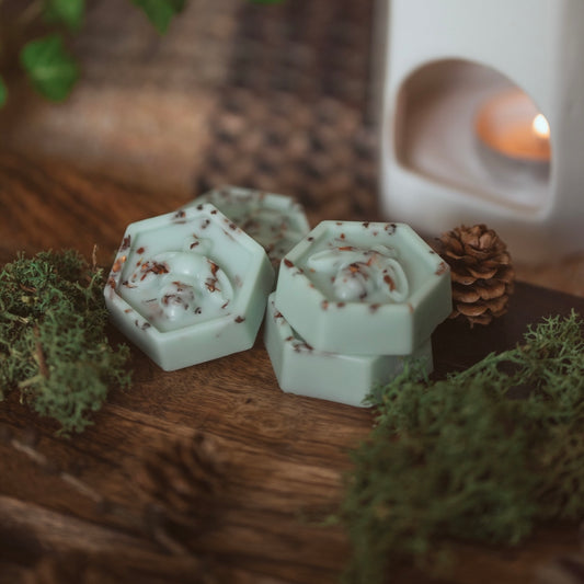 Geranium & Willow Moss